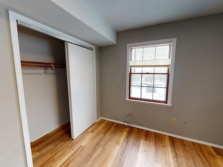 1102 Ohio St #1 — Photo 12