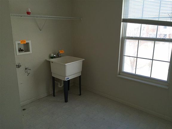 5th image of 5935 Furlong Way