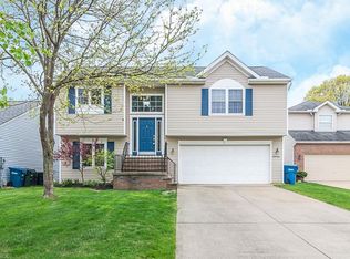 9534 Cyprus Ln, Olmsted Falls, OH