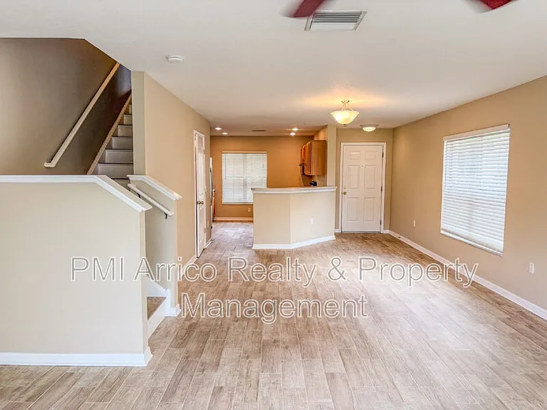 10840 Johanna Ave — Photo 12