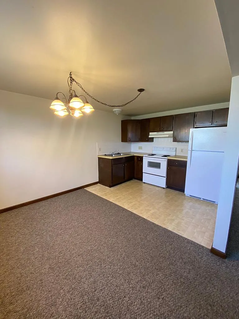 1 bed, 800 sqft, $1,065 — Photo 4