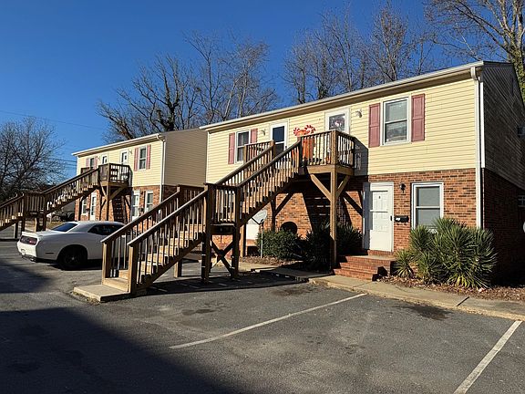 2nd image of 507 S Main St APT 8