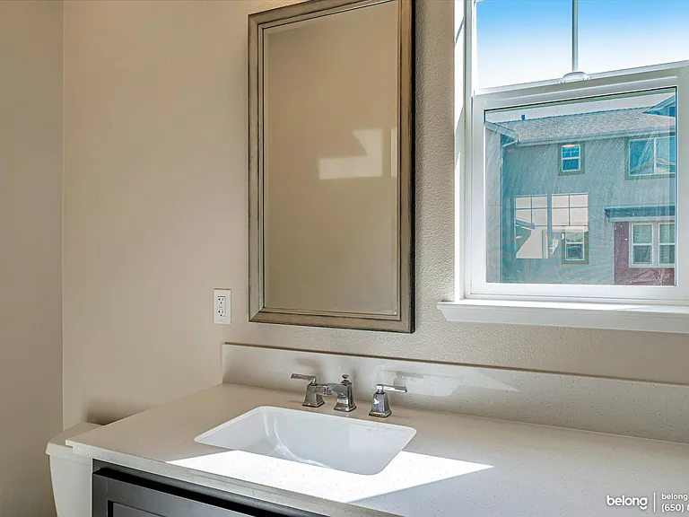 389 Basswood Cmn #10 — Photo 19