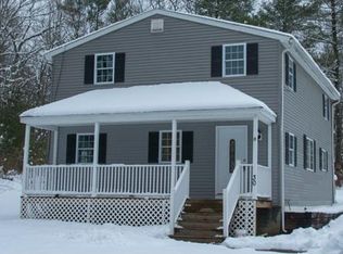 30 Crestwood Rd, Brimfield, MA 01010
