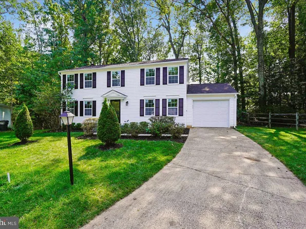 9705 Schmidt Dr, Burke, VA 22015