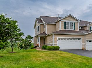 1446 W Remington Ln, Round Lake, IL 60073