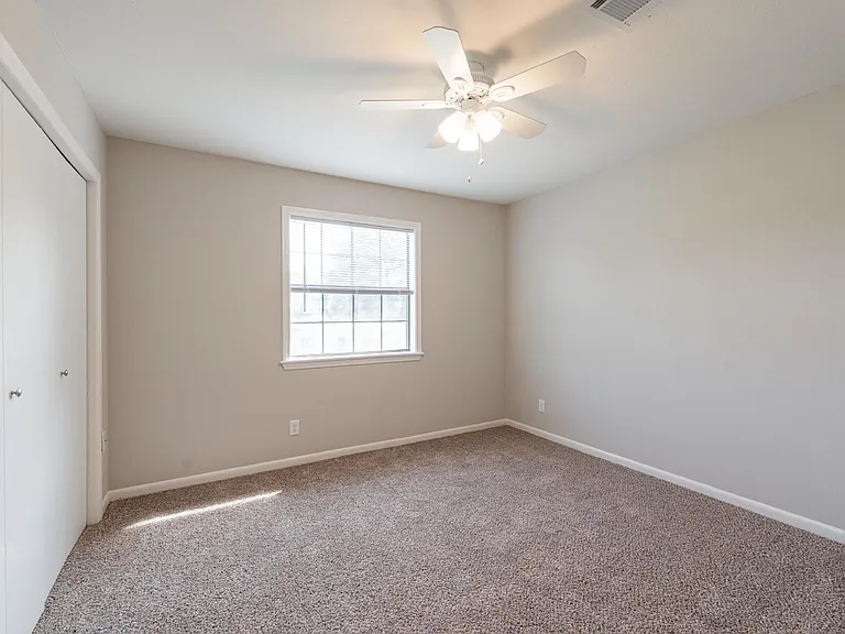 1325 Robins St #6 — Photo 17