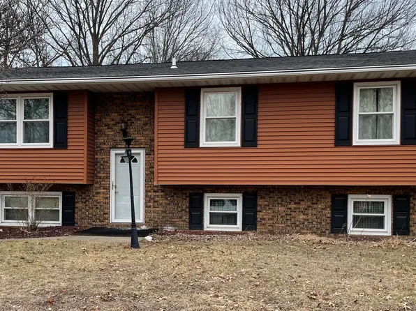 4268 E 27th Ln, Lake Station, IN 46405