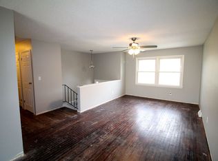 2812 E 35th St, Davenport, IA