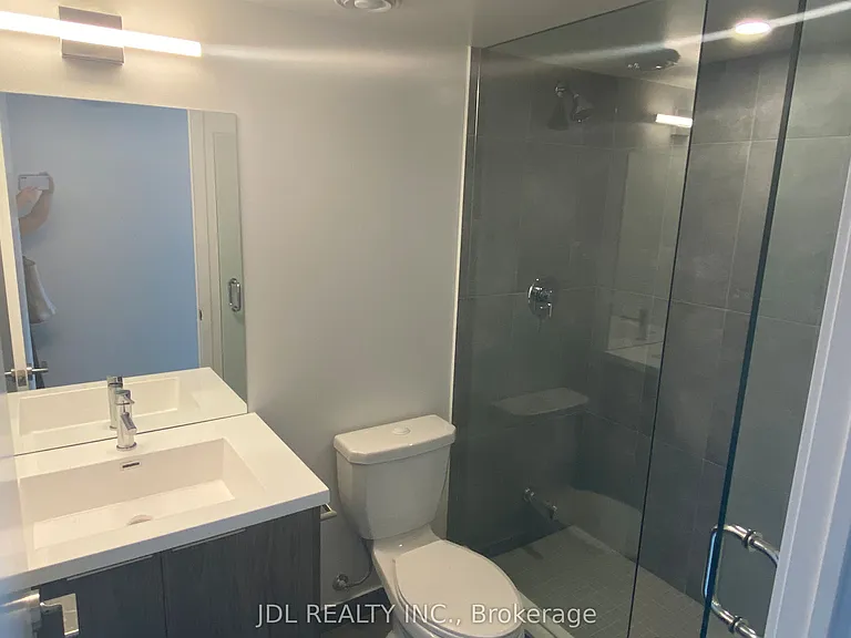 60 Shuter St #2011 — Photo 9
