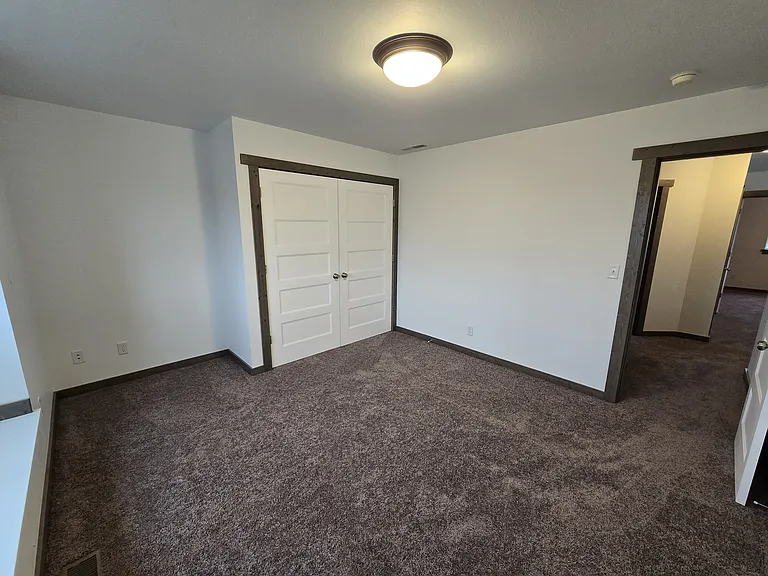 745 Linda Ln — Photo 18