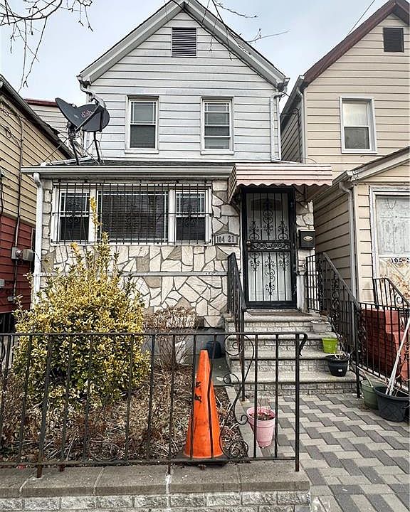 1st image of 10421 171st St