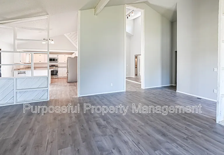 8224 NW 87th St — Photo 12