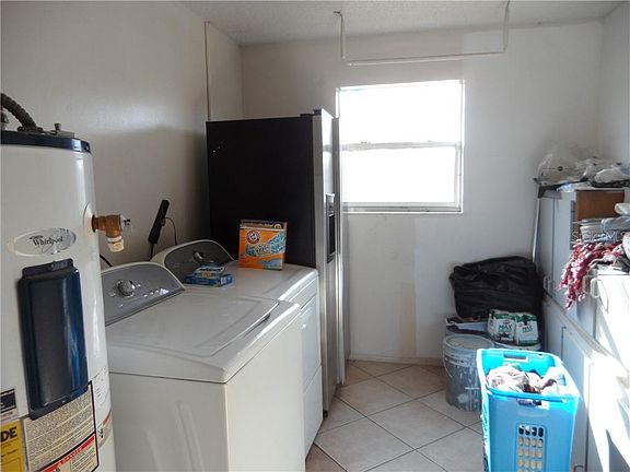 5th image of 701 Catwood Dr