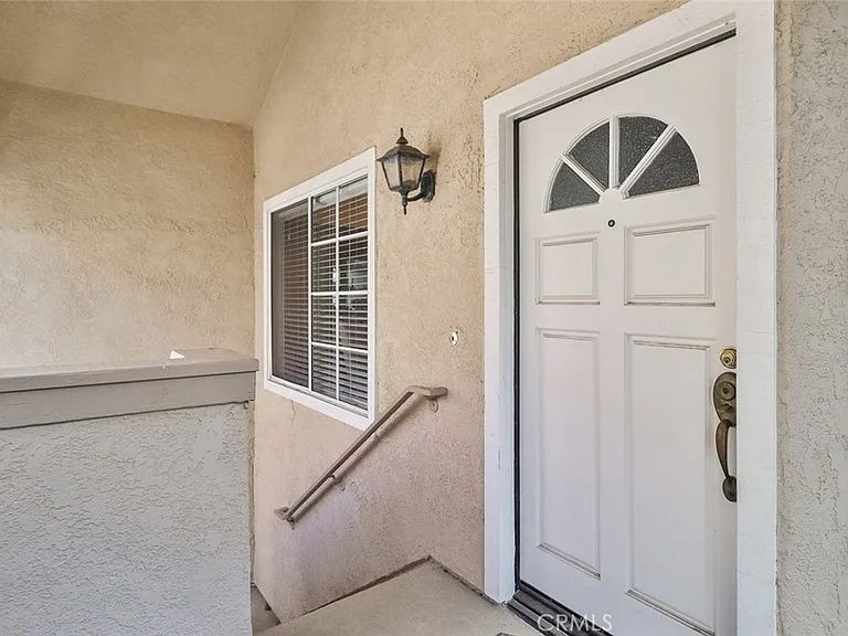 625 Hazelwood Way #A — Photo 3