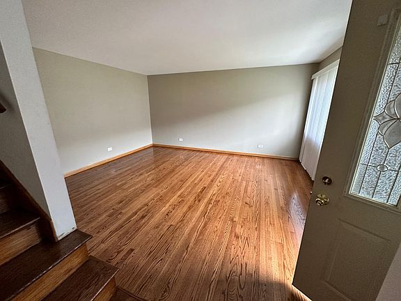 4th image of 180 E Northwest Hwy APT C