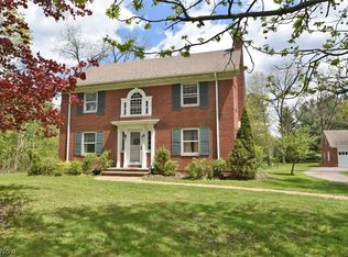 175 S Main St, Hudson, OH 44236