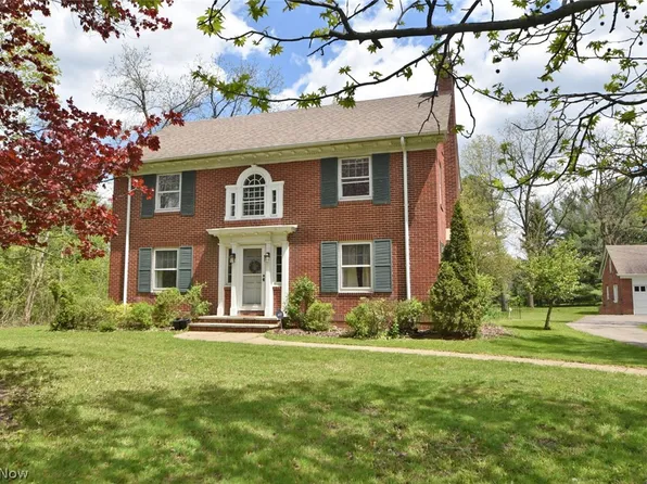 175 S Main St, Hudson, OH 44236
