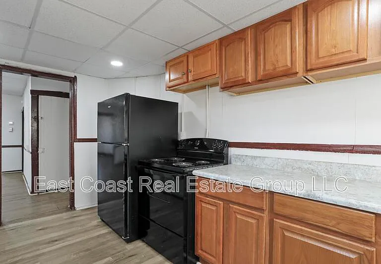 218 N College St — Photo 13