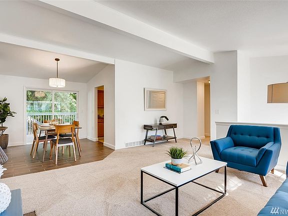 4th image of 17327 62nd Ave W