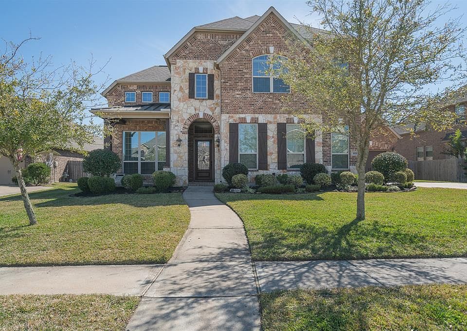 1st image of 1021 Bolivar Point Ln