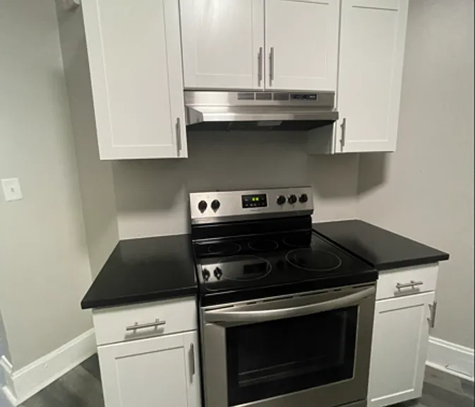 2468.5 Summit St #A — Photo 6