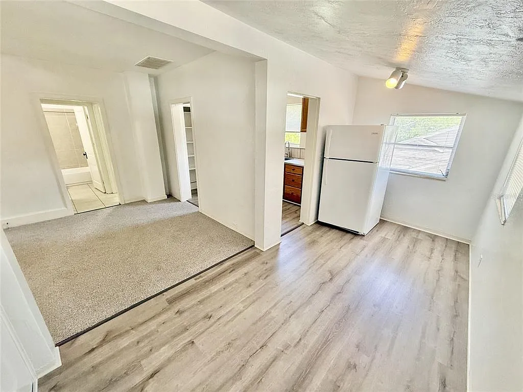 2 bed, 1.0 bath, 766 sqft, $2,049 — Photo 4