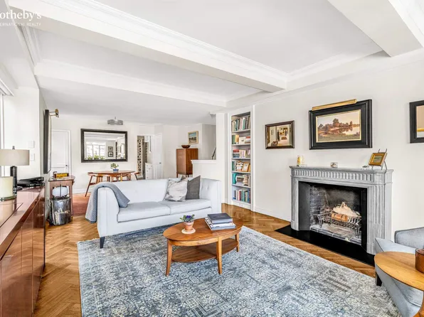 44 East 67th Street 11A image 2 of 16