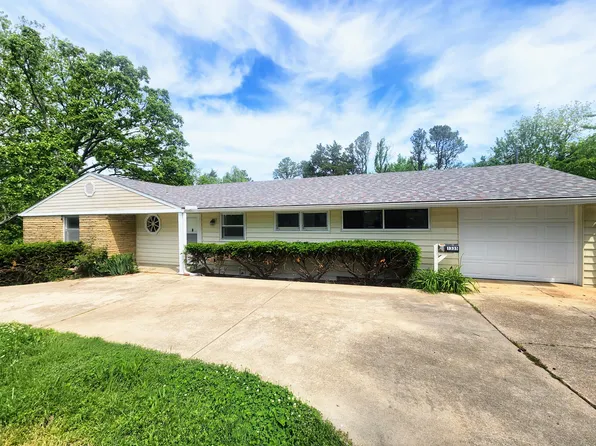 1335 W Broadway, West Plains, MO 65775