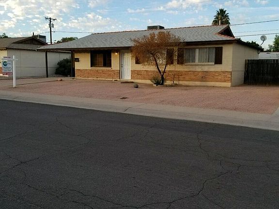 3rd image of 6944 E Latham St