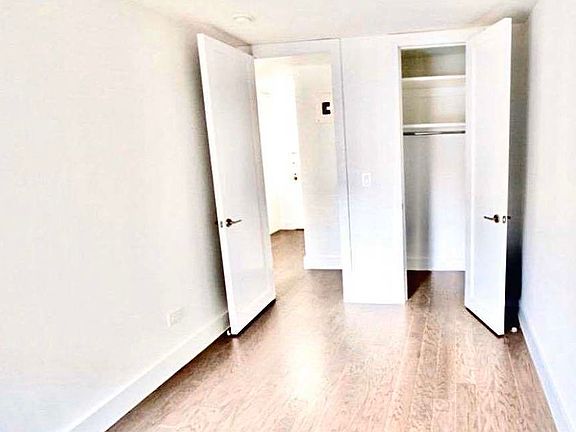4th image of 410 Saint Nicholas Ave #2DD