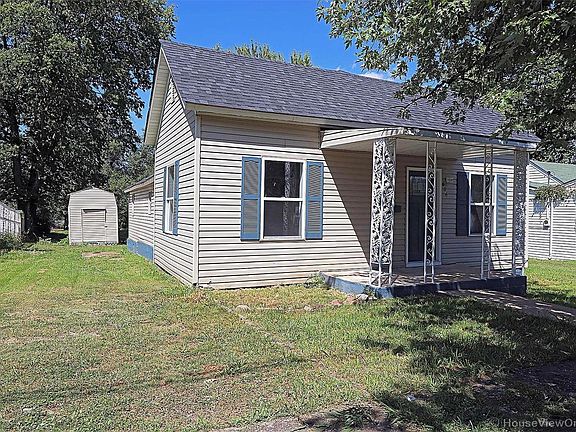 2nd image of 606 Simmons St