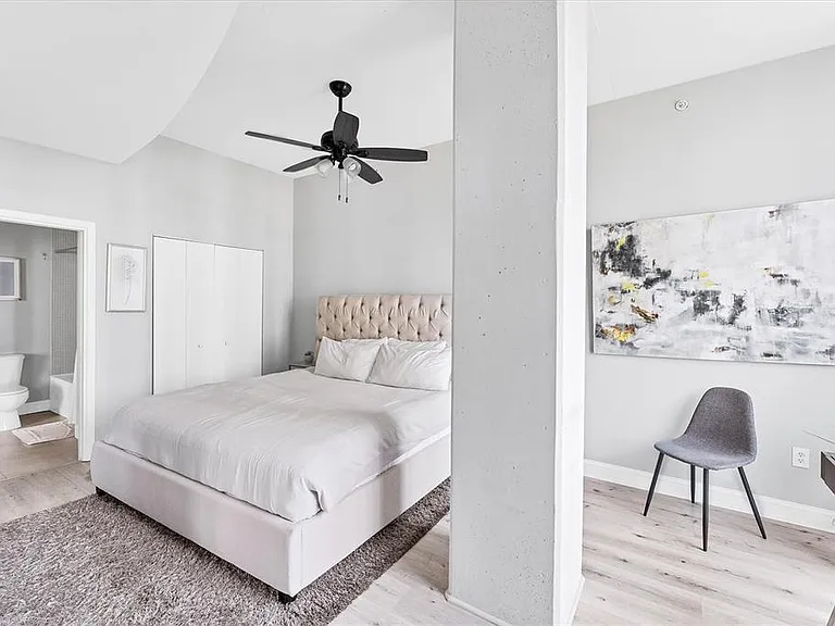 525 E Jackson St #609 — Photo 24