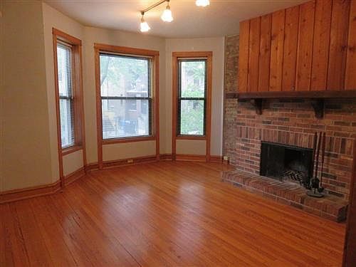 1st image of 931 W Gunnison St APT 1F