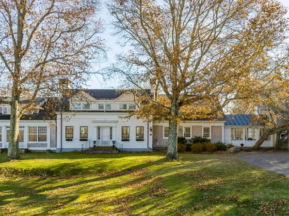 50 Russell Avenue, Rockport, ME 04856