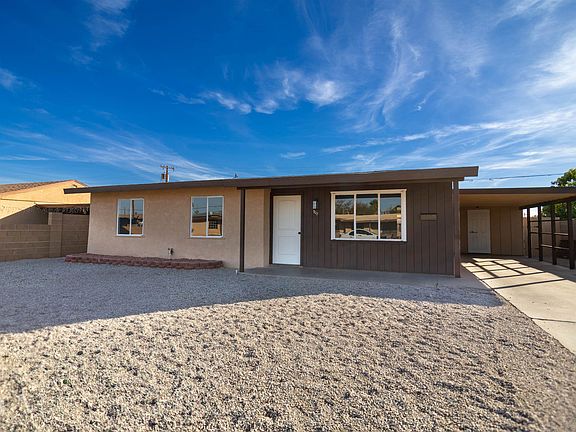 3rd image of 907 E 25th Pl