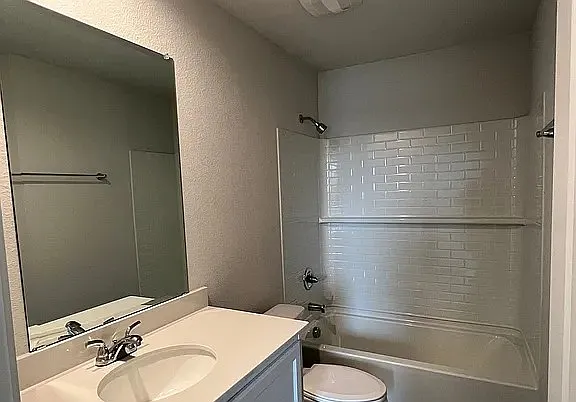 5825 Brookville Dr — Photo 12