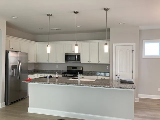 2 bed, 1468 sqft, $2,950 — Photo 2