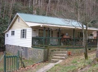 585 Woods Rd, Bryson City, NC 28713