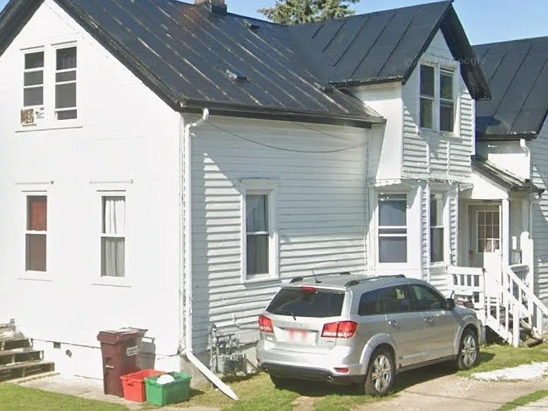 913 S 19th St #UPPER A — Photo 3