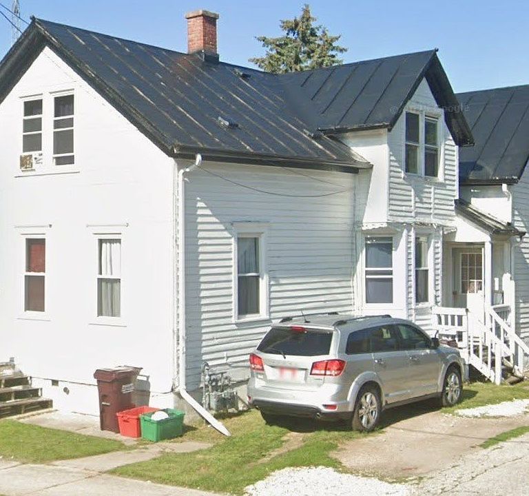 Building Photo 3