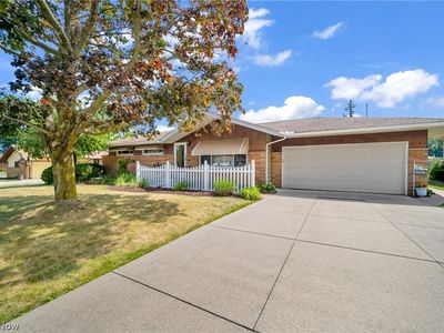 6091 Fieldstone Trl, Seven Hills, OH, 44131