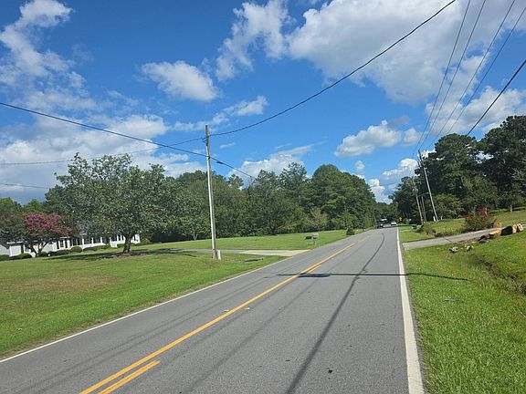 4th image of 6764 Columbus Rd