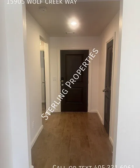 15905 Wolf Creek Dr — Photo 3
