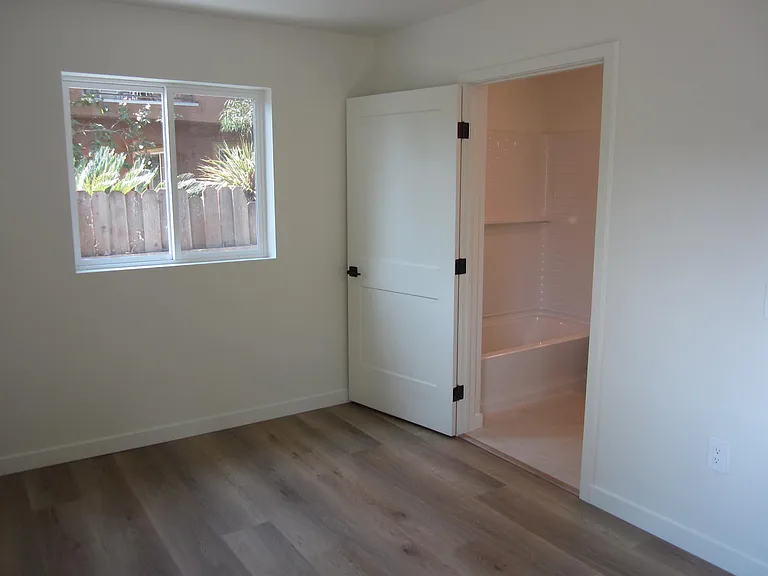 14747 Friar St #3 — Photo 6