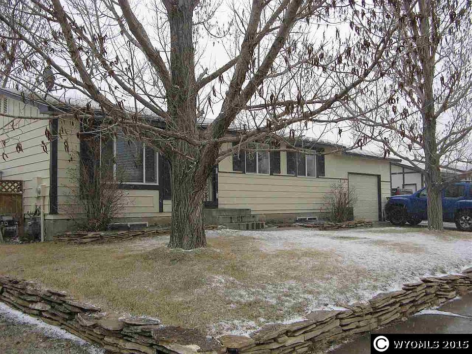 1st image of 1505 N Riverbend Dr