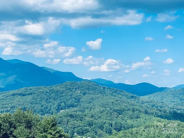 273 Nowhere Dr, Sylva, NC 28779