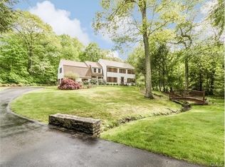 23 Hidden Lake Rdg, Wilton, CT 06897