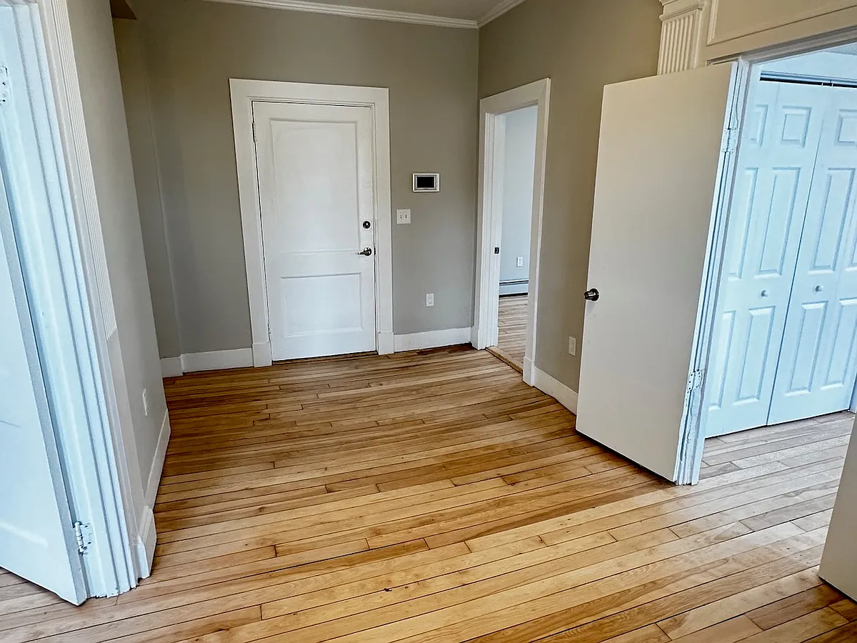 Building Photo - 1284 Commonwealth Ave #5A