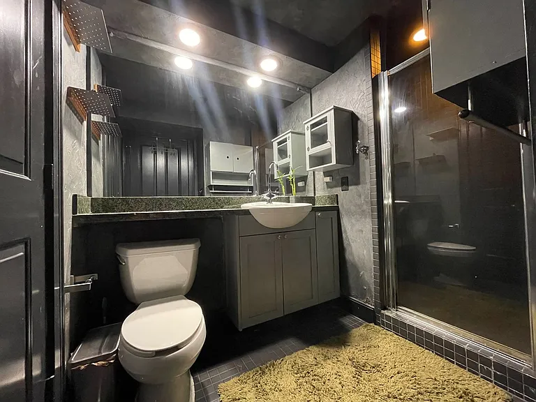 710 W Trade St #312 — Photo 51